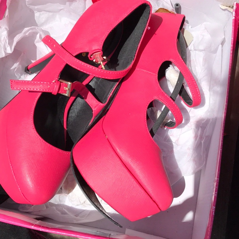 Ladies heels